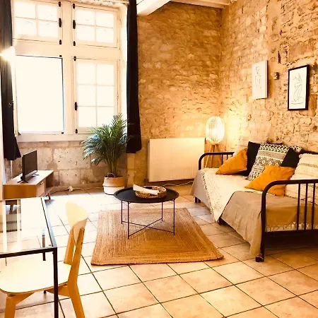 Le Moka Charmant Appartement Au Coeur De Ville Nîmes Exterior foto